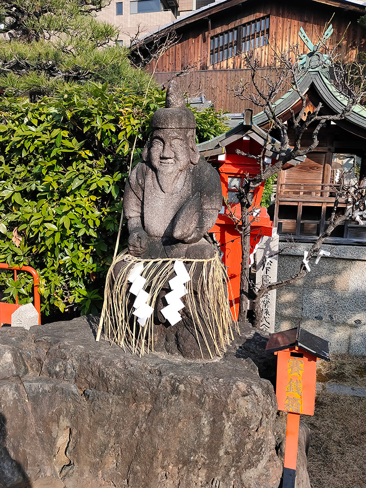 入口右手のえびす様(京都ゑびす神社)